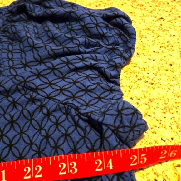 Daisy Fuentes Blue with Black Print Design Elasticized Cap Sleeves Women size 3X - Picture 5 of 9